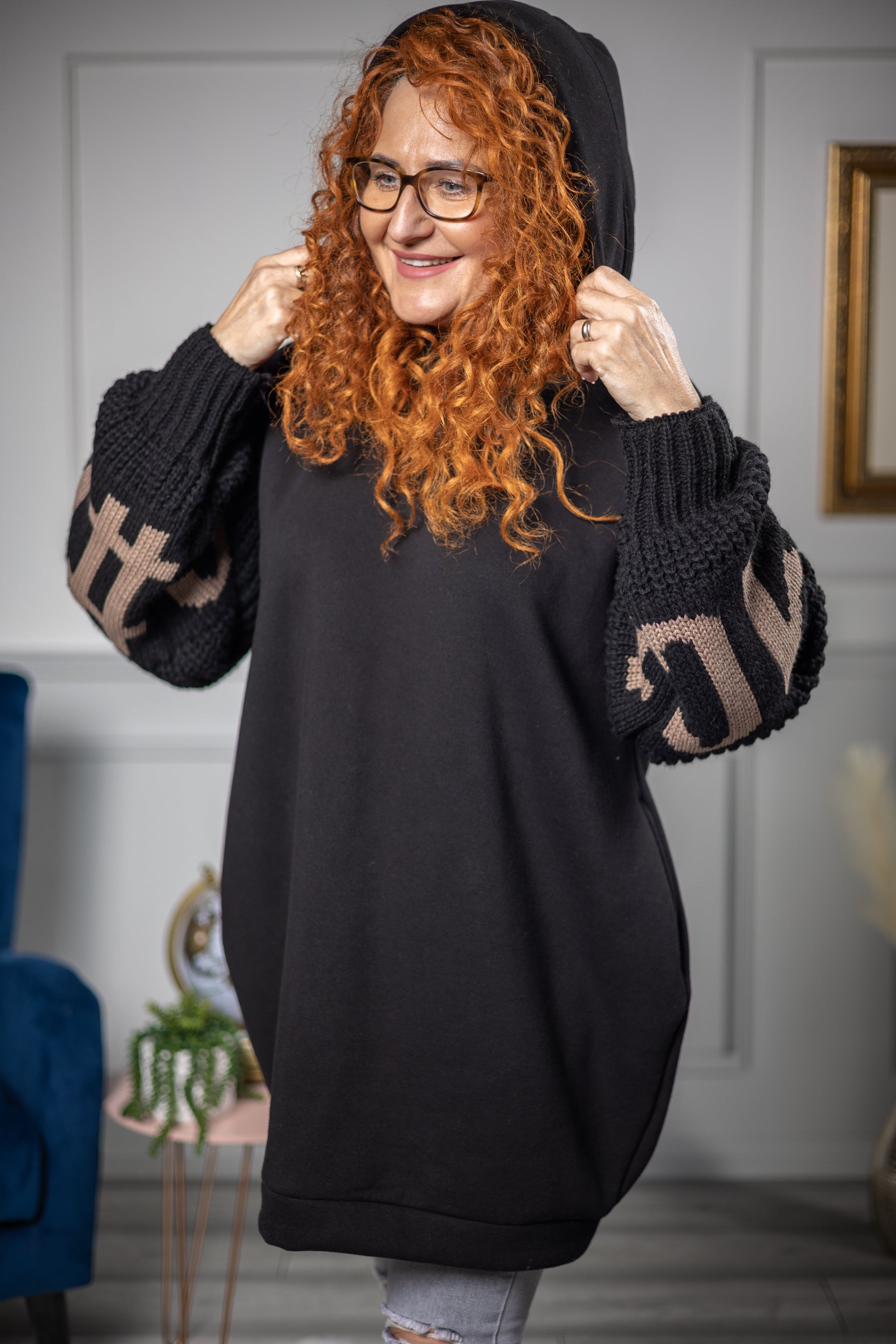 Sweater Sleeves Oversized Hoodie Nessa Black