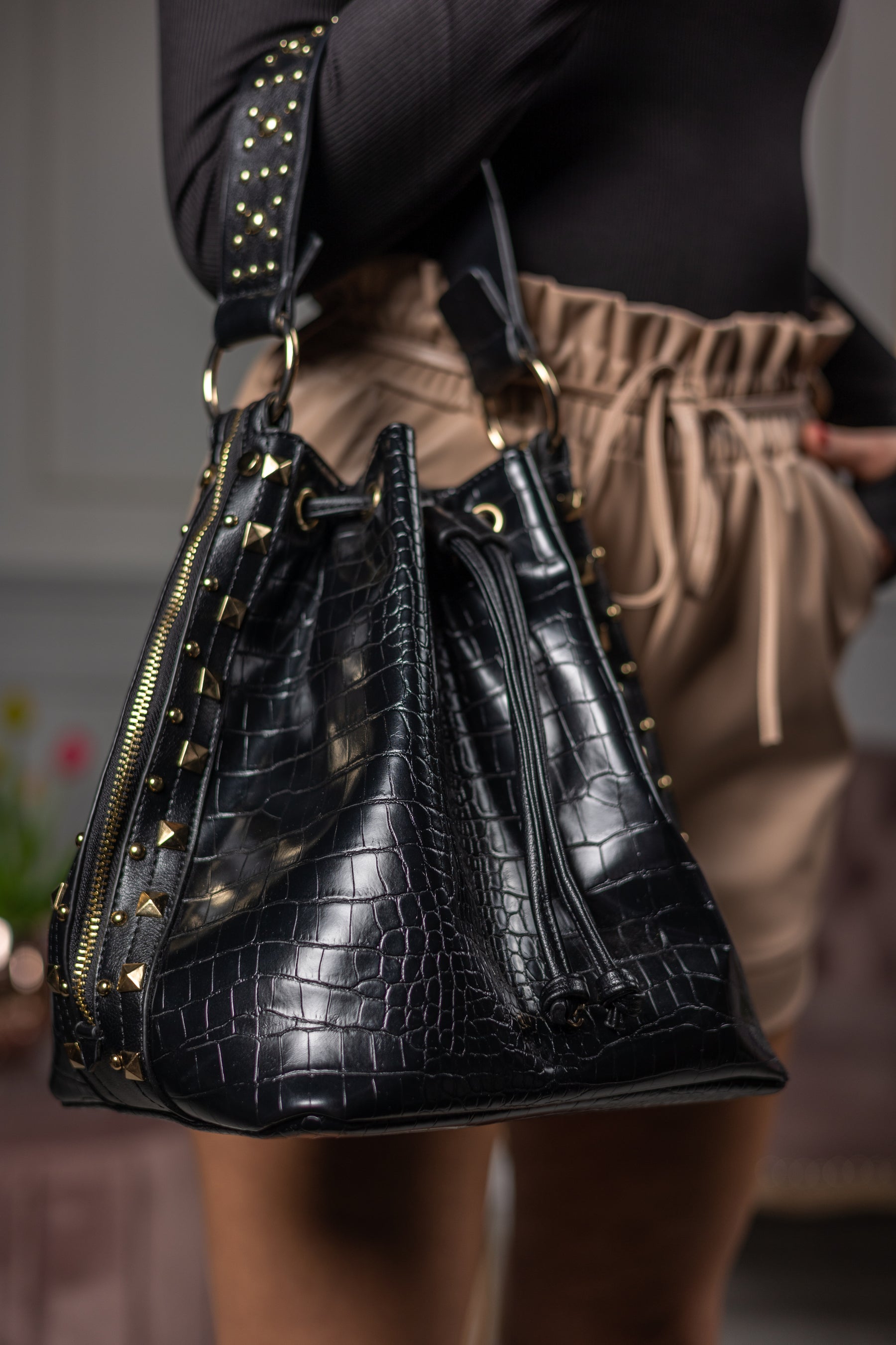 Stunning Studded Handbag Monari Black