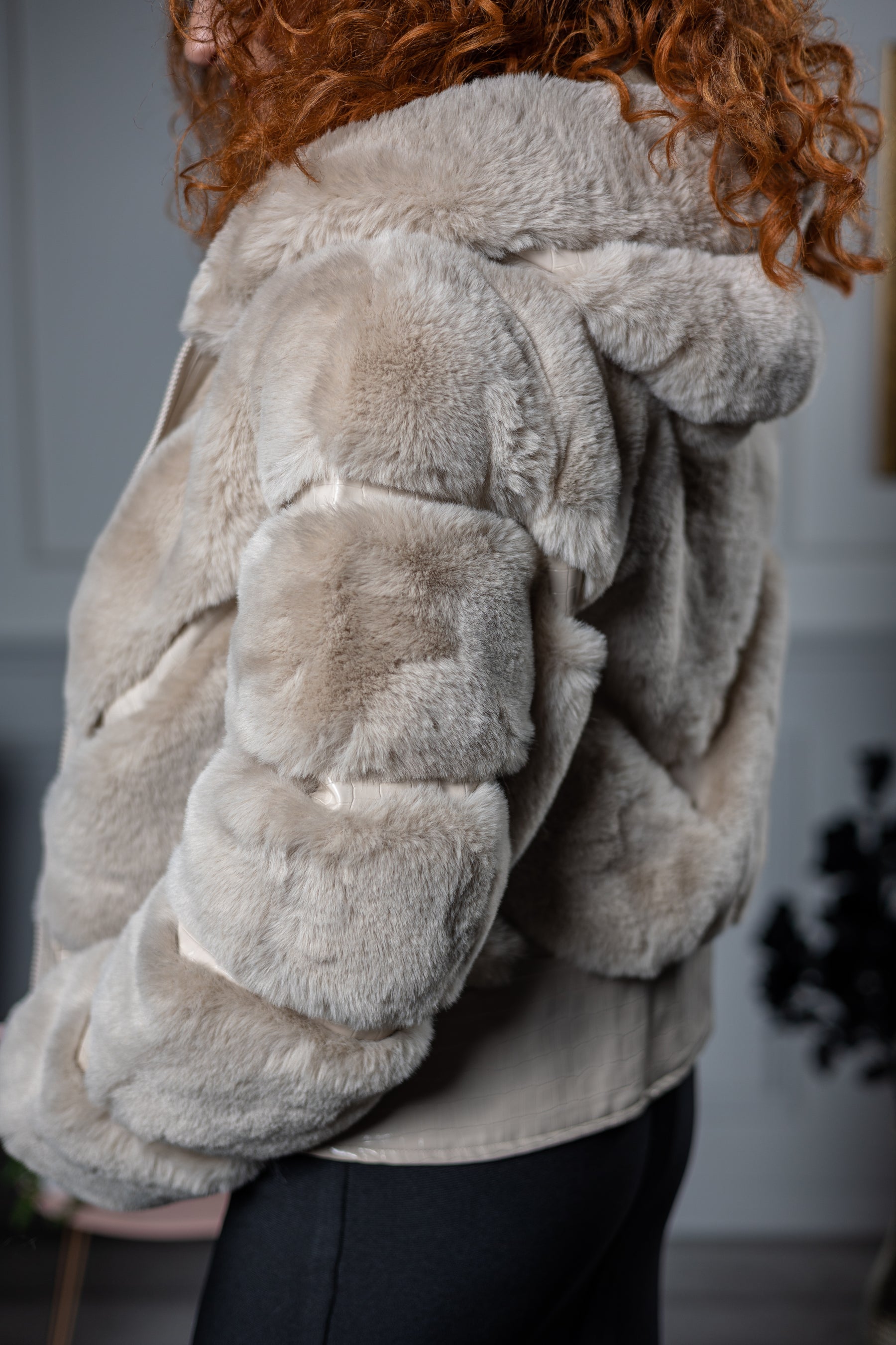 Stunning Faux Fur Coat Foxy