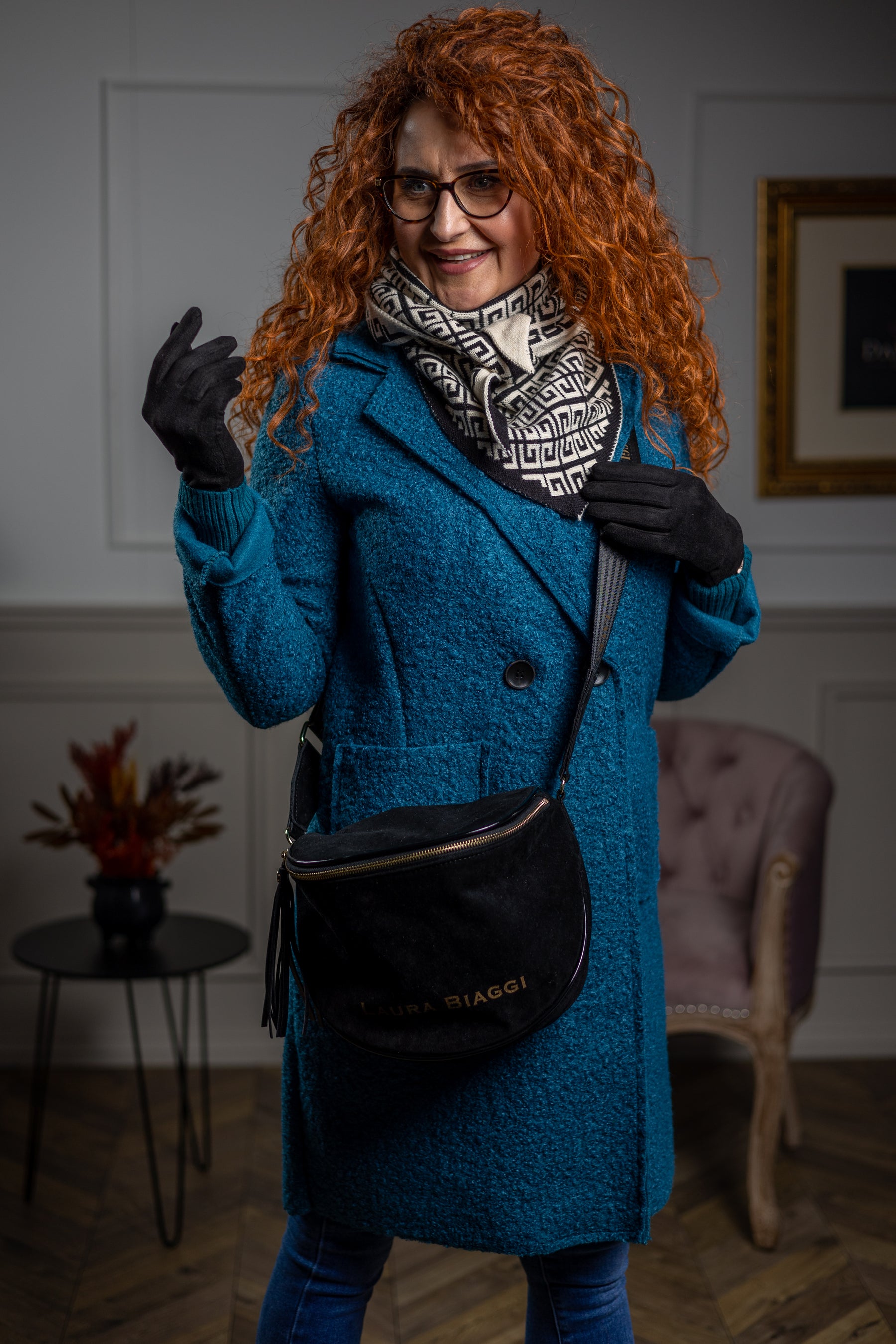 Knitted Triangle Scarf Astor