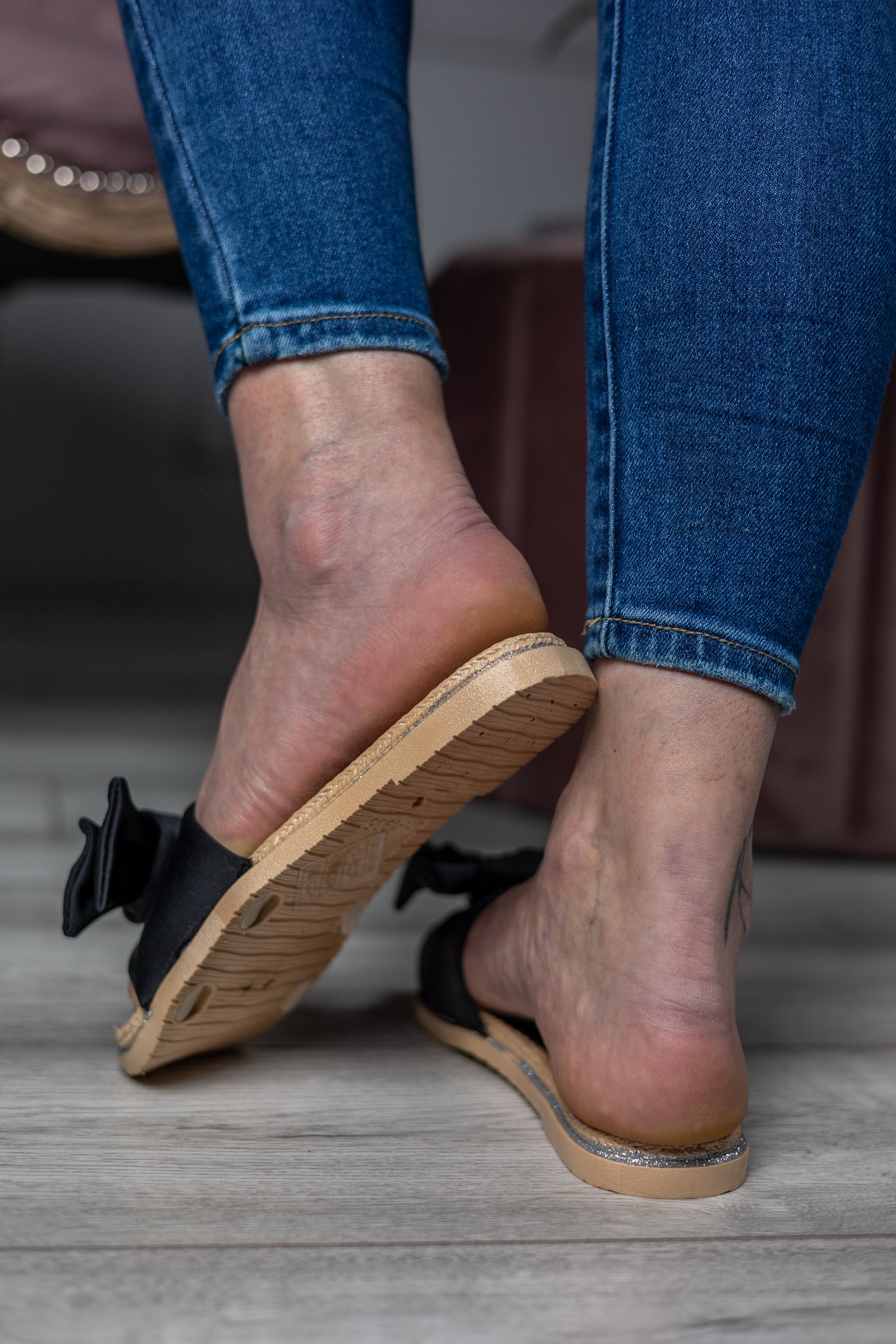 Cute Silky Material Sliders Bow Black