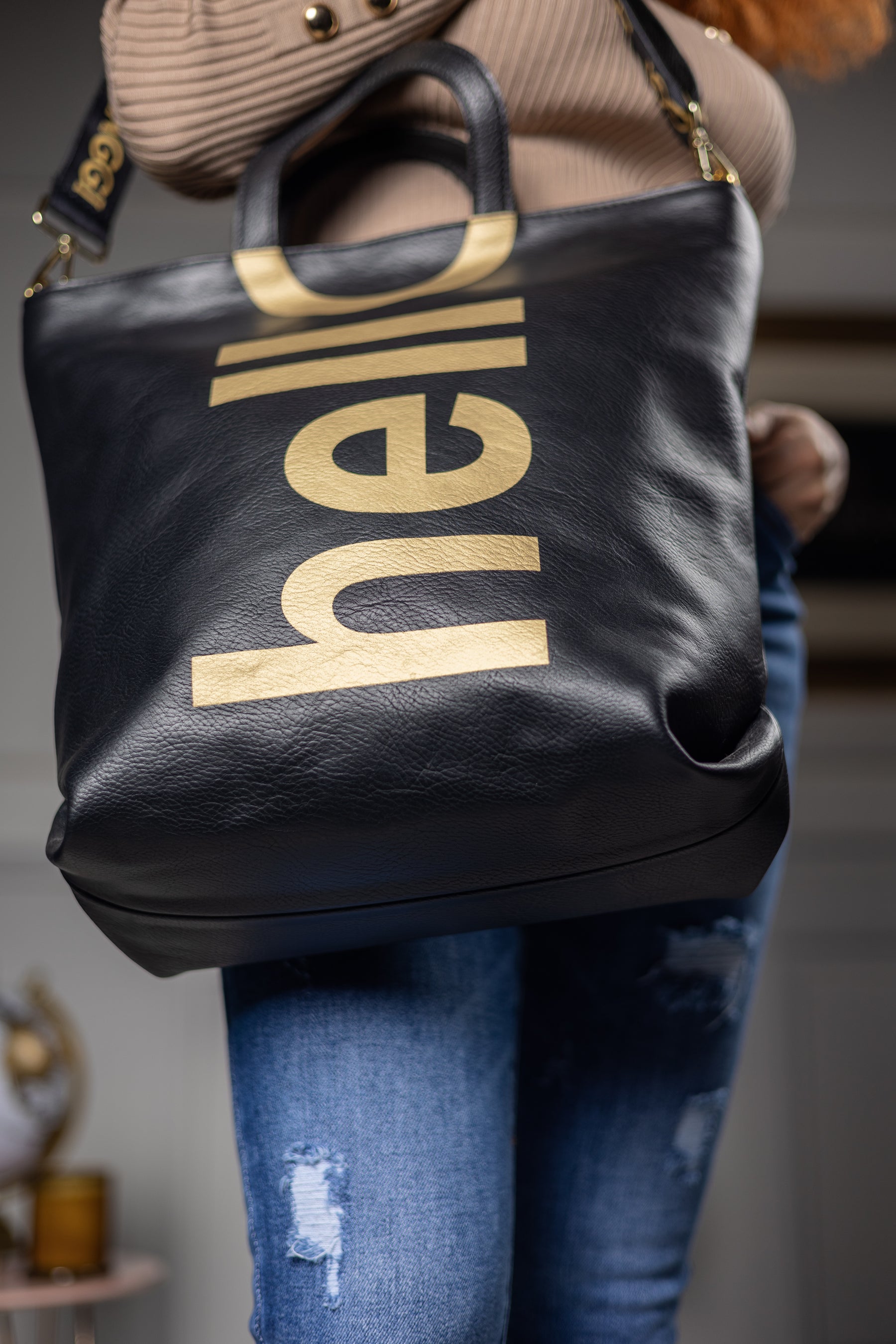 Beautiful Grab Handbag Hello Black