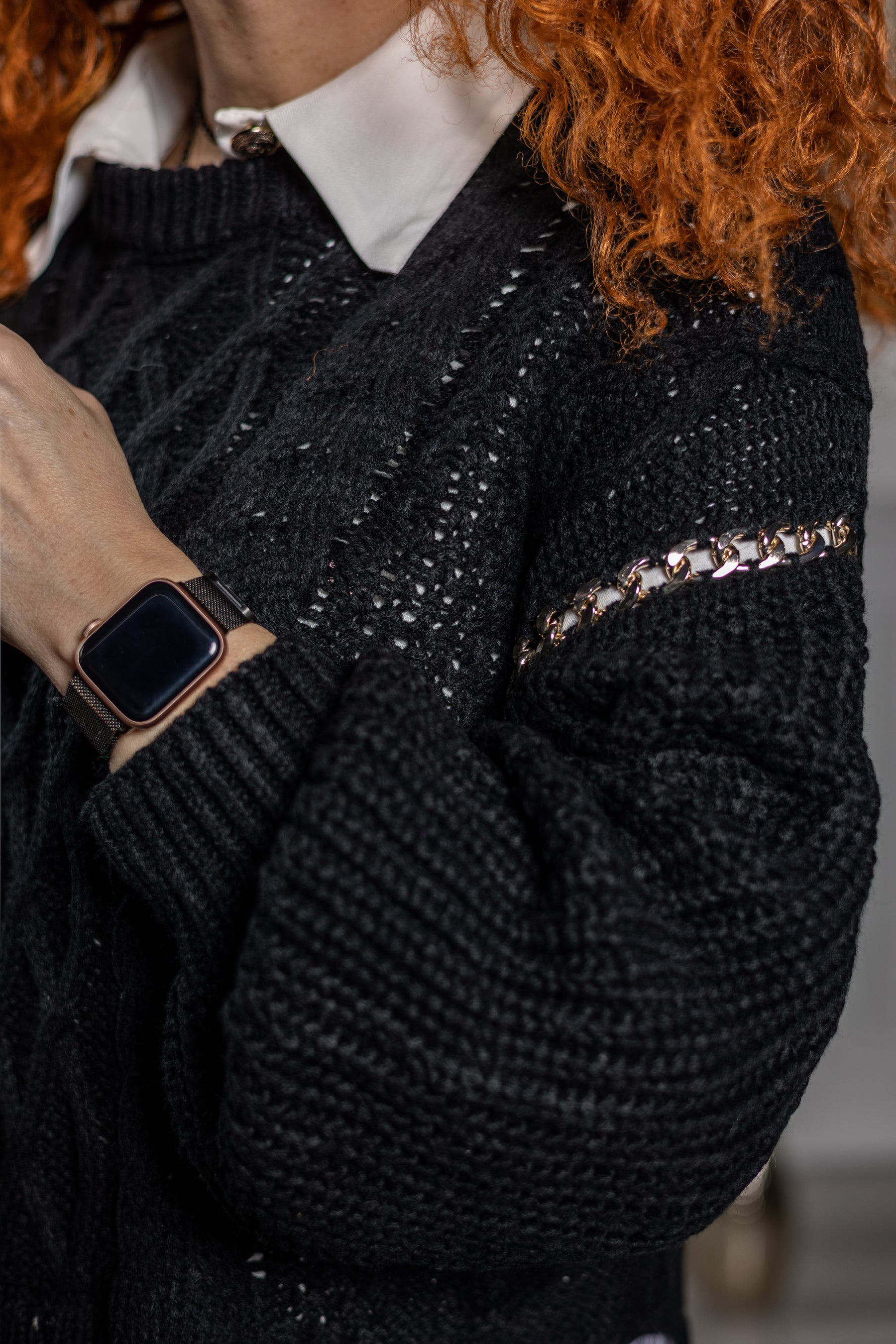 Chain Detail Jumper Chio Black