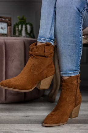 Faux Suede Western Boots Vasyl Camel