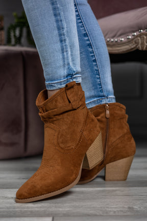 Faux Suede Western Boots Vasyl Camel